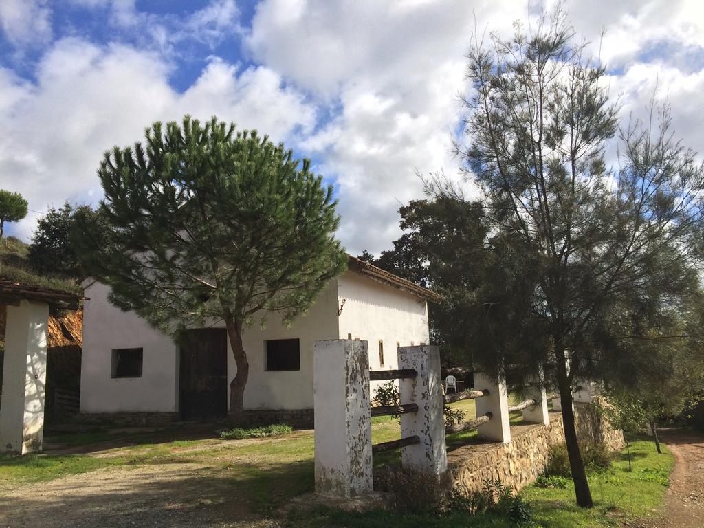 Cortijo El Berrocal Pensionat Cazalla de la Sierra Eksteriør billede